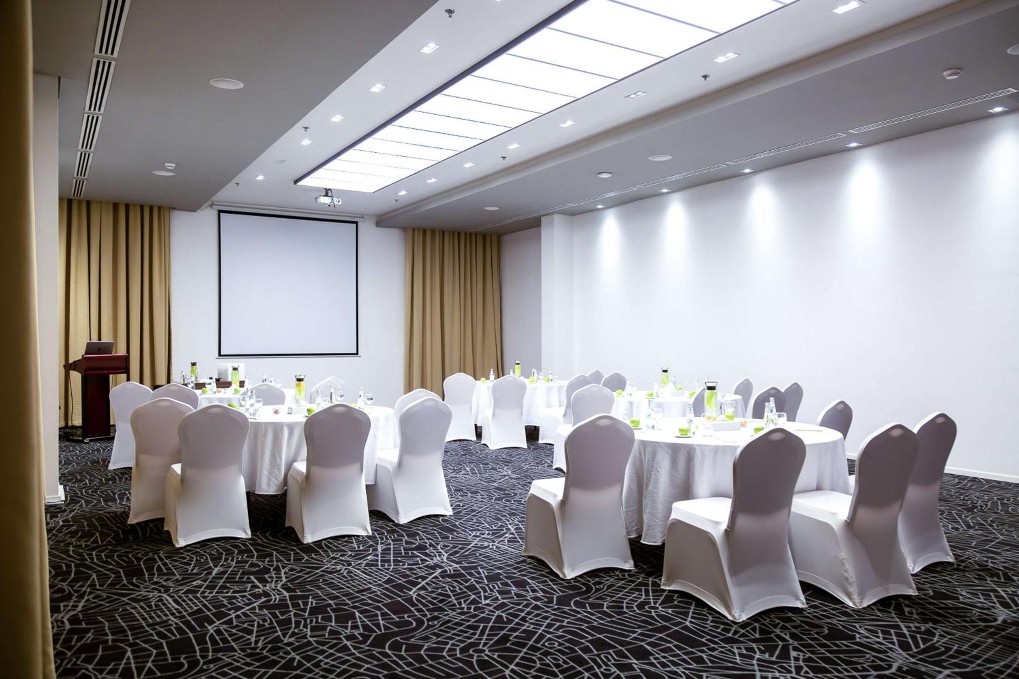 Radisson Hotel & Apartments Dammam Industrial City Exterior foto